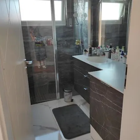 Apartment Grand F3 Cosy Proche Du Centre-ville